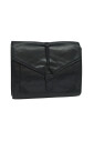 pre-owned-cuir-pochettes-minaudieres