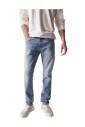 slim-fit-jeans