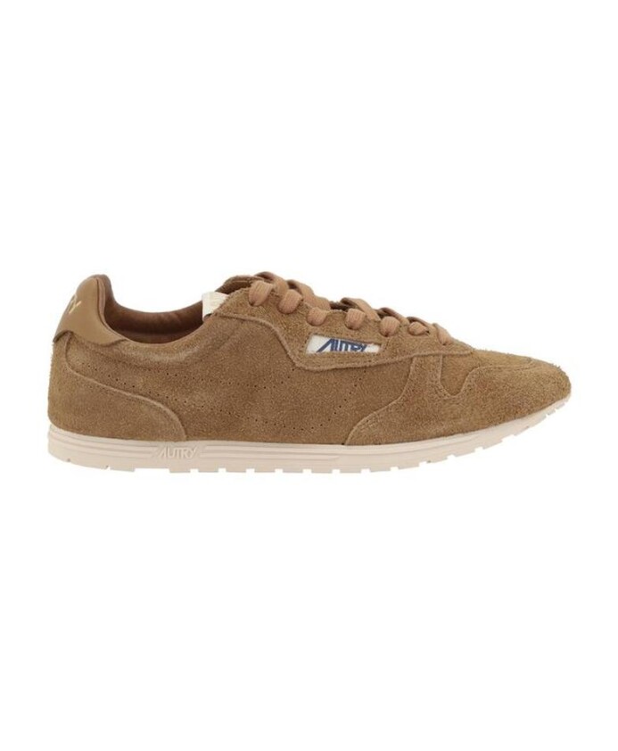 sneakers-en-daim-avec-bout-allonge