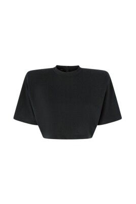 crop-t-shirt-manny-model-in-pure-cotton