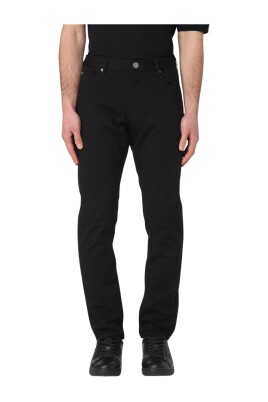 beige-straight-jeans-for-men