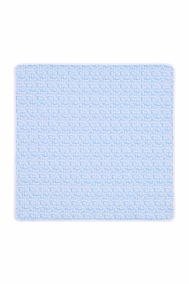 monogram-blanket