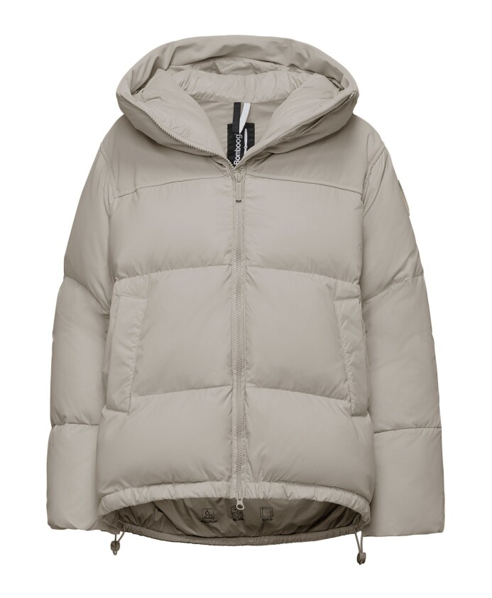 quilted-bimaterial-down-cape