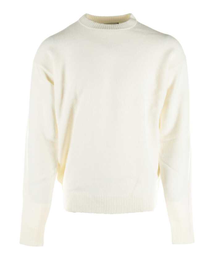 round-neck-knitwear