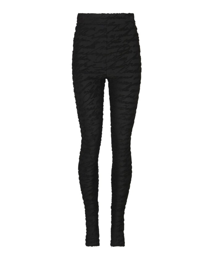 leggings-monogramme-pour-un-look-elegant