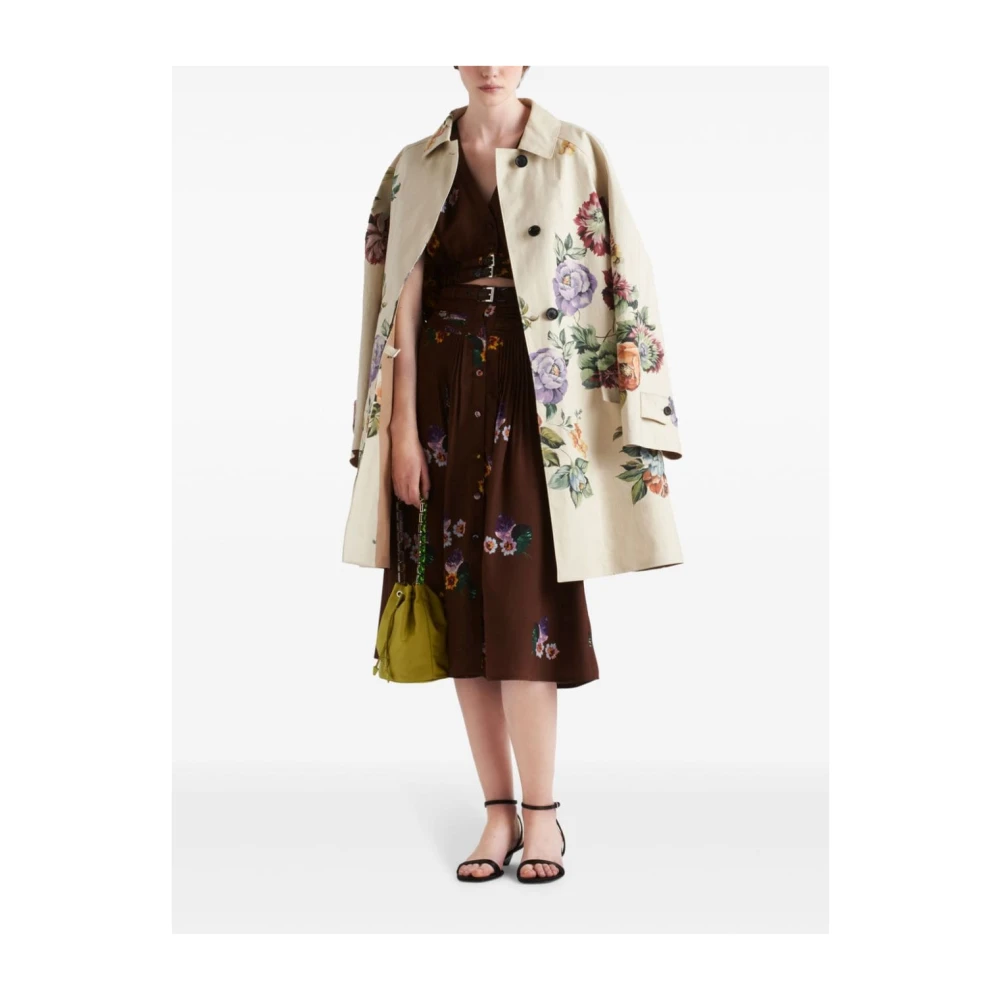 Prada Beige Bloemenjas & Jas Beige Dames