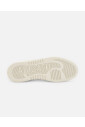 beige-sneakers-with-white-details