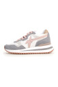 sneaker-technique-gris-avec-daim