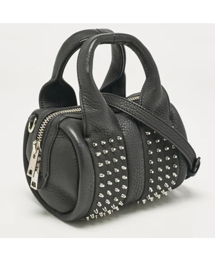 pre-owned-cuir-sacs-main