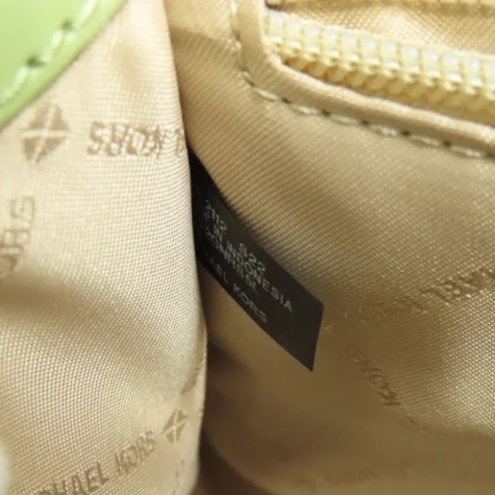 Michael Kors Pre-owned Canvas handbags Green Dames