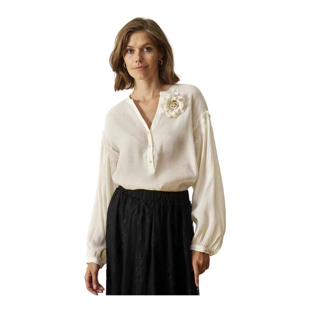 IN Front Feminine Blouse met Pofmouwen White Dames