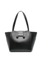 black-magnetic-strap-handbag