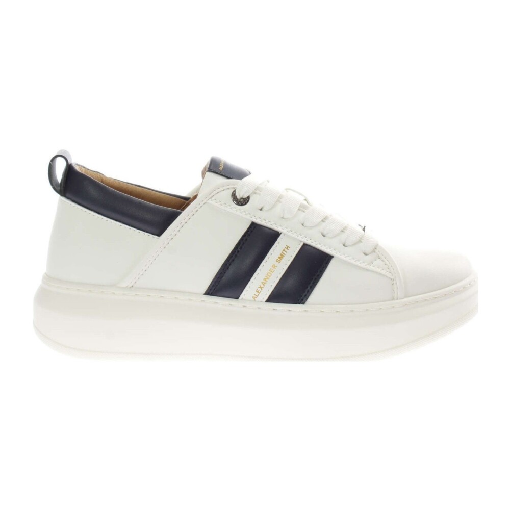 Shop fashion from Alexander Smith online at Miinto