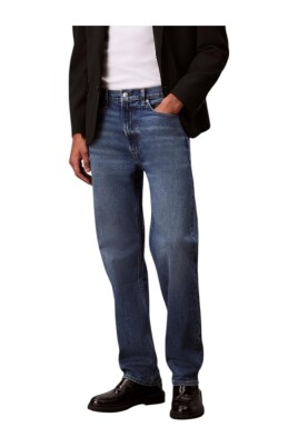 classic-zip-denim-jeans-with-pockets