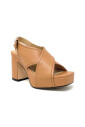 leren-sandalen-met-kruisbanden