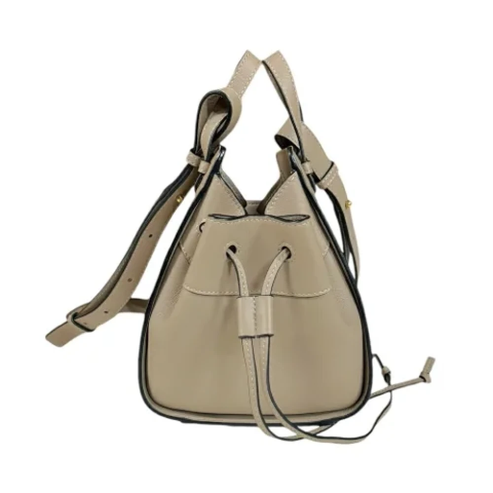 Loewe Pre-owned Leather handbags Beige Dames