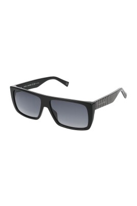 iconic-black-sunglasses
