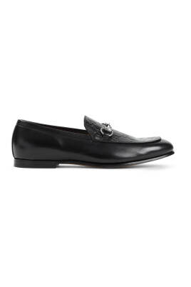 black-leather-loafers-elegant-comfort