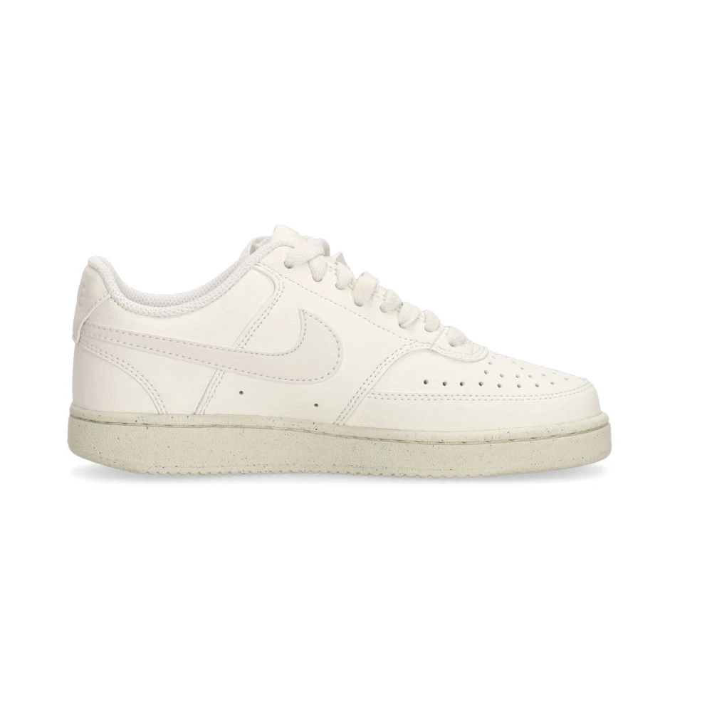 Nike Women's White Skateboarding, 5 Uk, Court Vision Low Sneaker