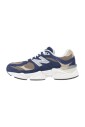 baskets-en-cuir-bleu-a-lacets