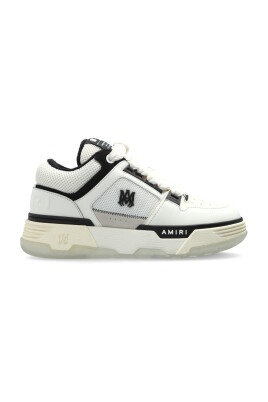 chaussures-de-sport-ma-1