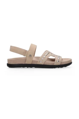 Elora Sandaler