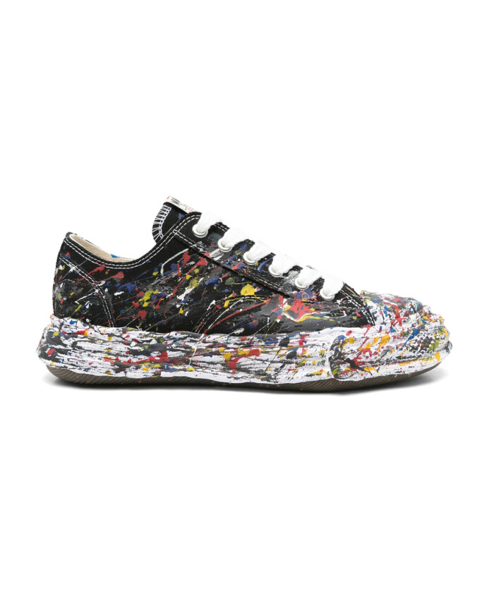 black-lace-up-sneaker-with-rubber-sole