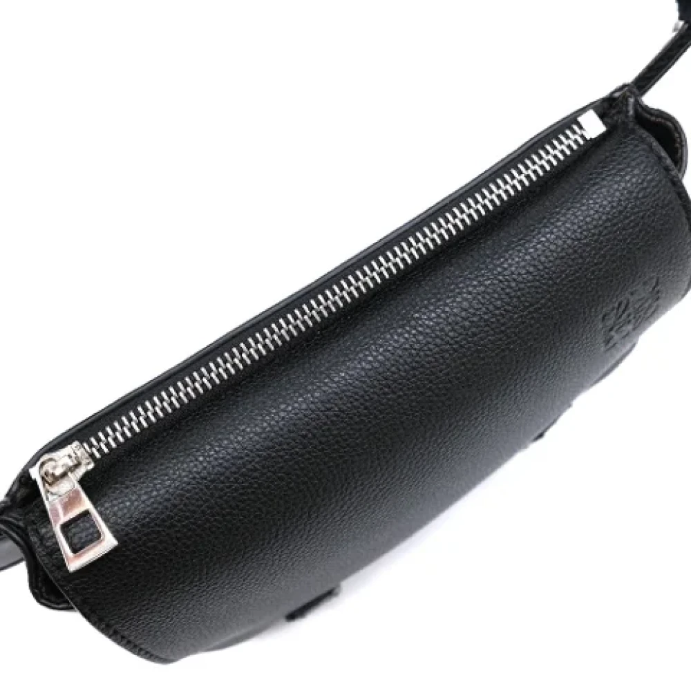 Loewe Pre-owned Leather crossbody-bags Black Dames
