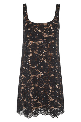 mini-robe-carree-en-dentelle