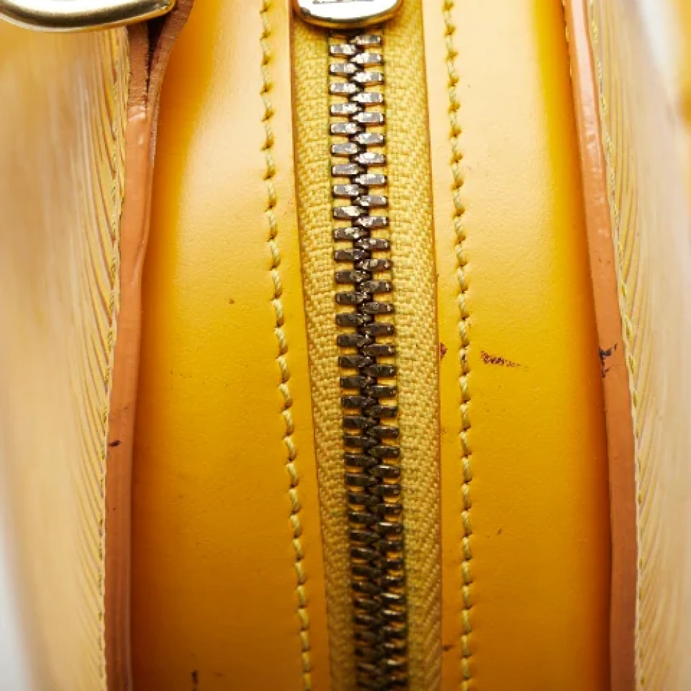 Louis Vuitton Vintage Pre-owned Leather backpacks Yellow Dames