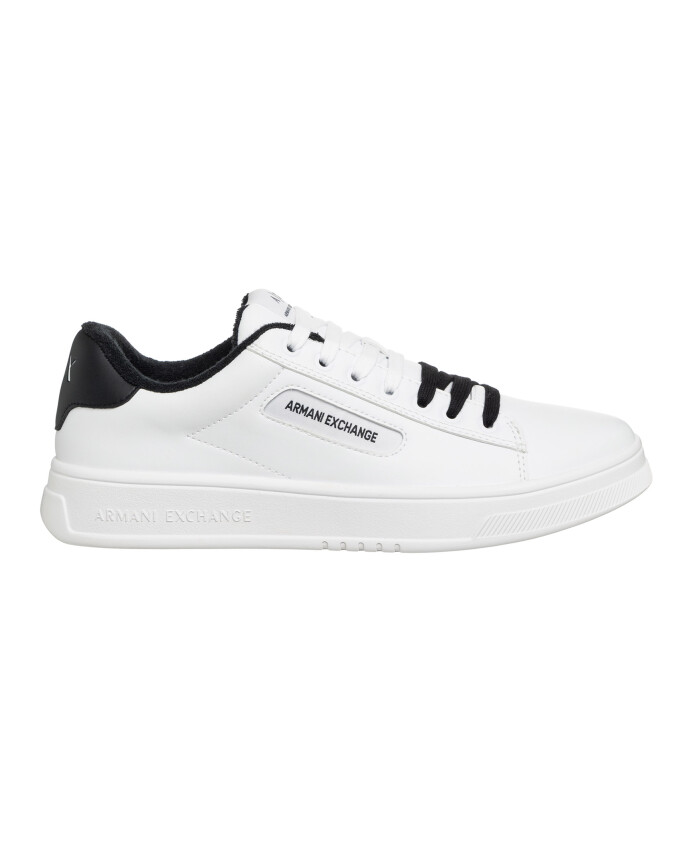 baskets-a-lacets-multicolores
