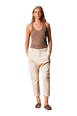 gabardine-gulerod-fit-chino-bukser