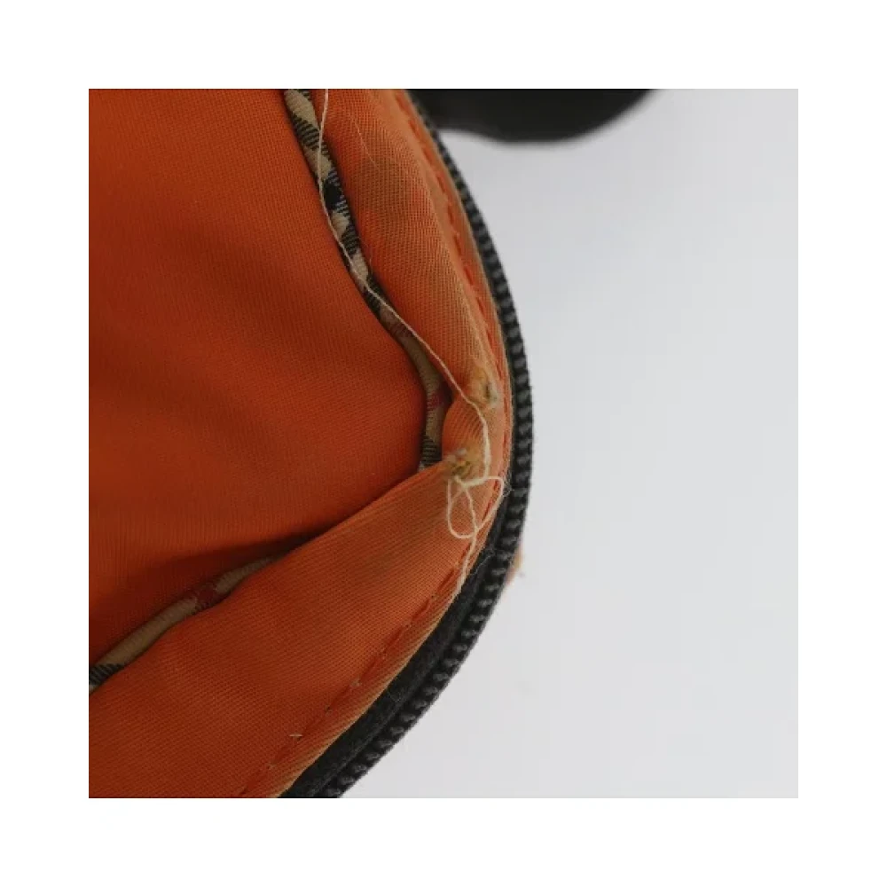 Burberry Vintage Pre-owned Nylon handbags Orange Dames