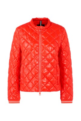veste-dexterieur-elegante-avec-matelassage-a-carreaux