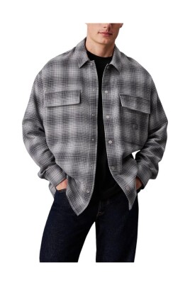 plaid-flannel-shirt