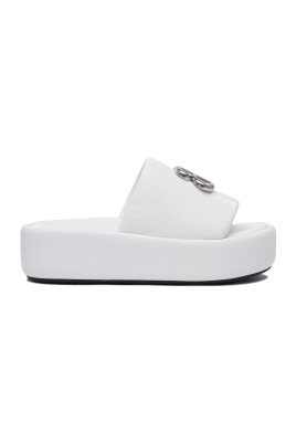 white-sandals-with-platform-sole