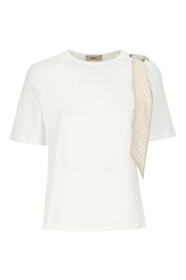 white-cotton-t-shirt-with-logoed-foulard
