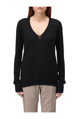 black-v-neck-cashmere-sweater