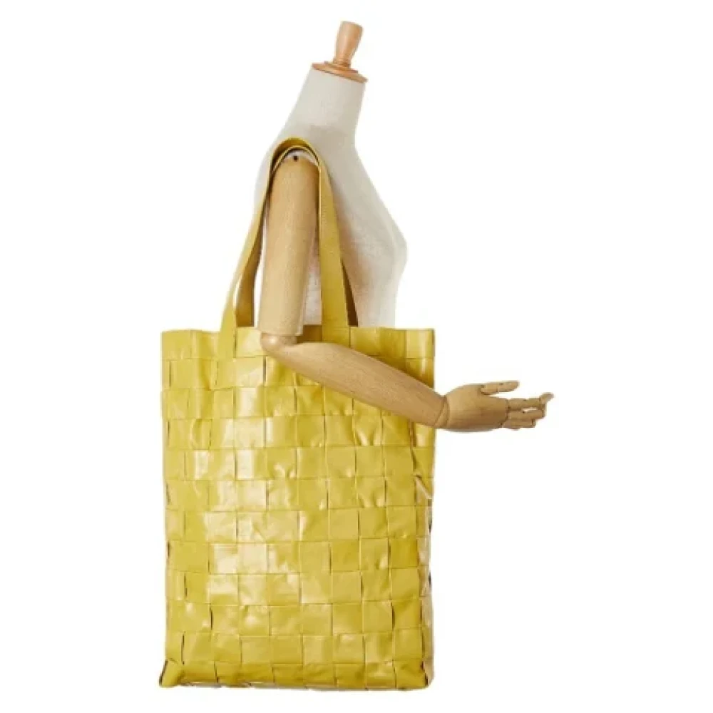 Bottega Veneta Vintage Pre-owned Fur totes Yellow Dames