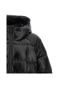 veste-noire-matelassee-a-capuche-avec-fermeture-eclair