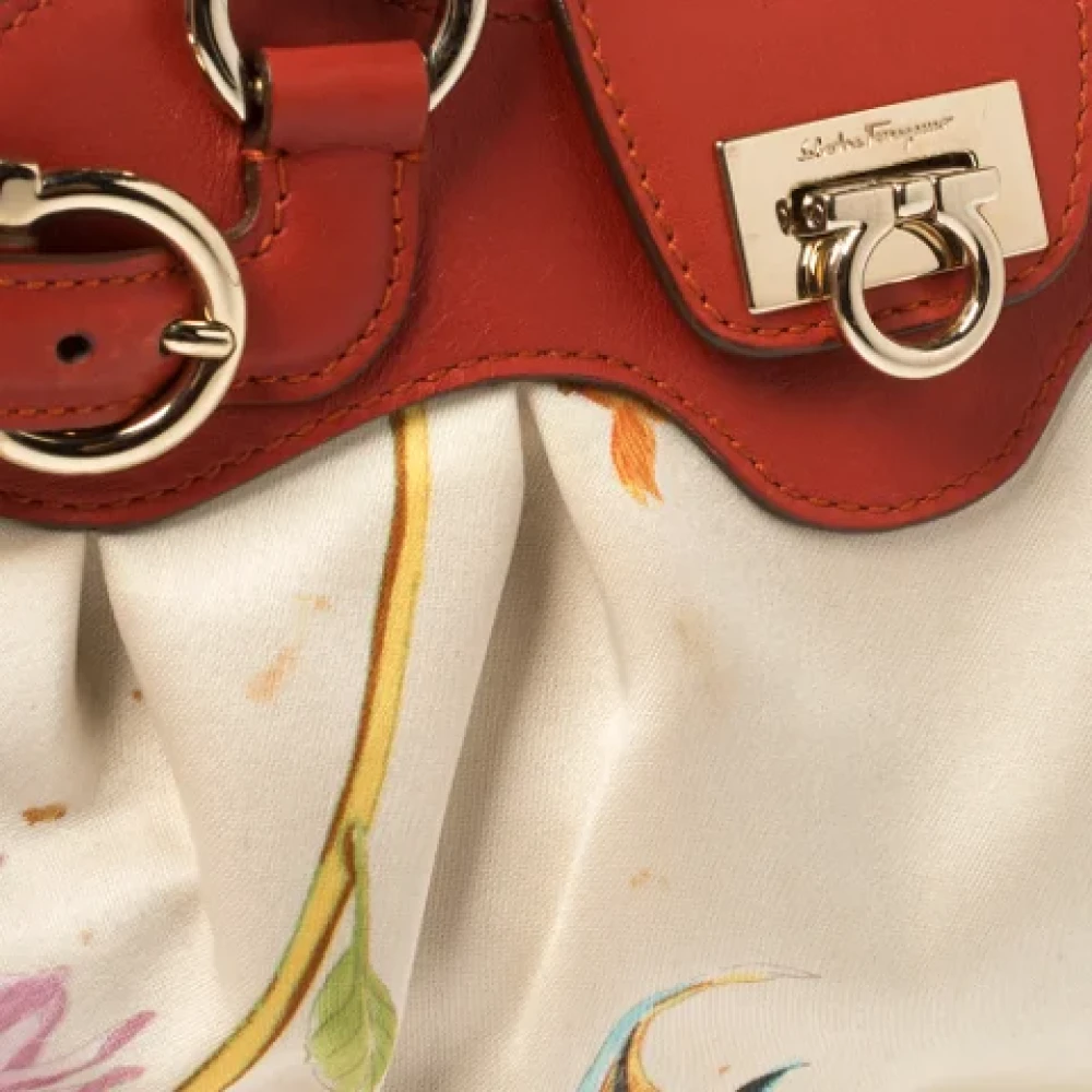 Salvatore Ferragamo Pre-owned Satin handbags Multicolor Dames