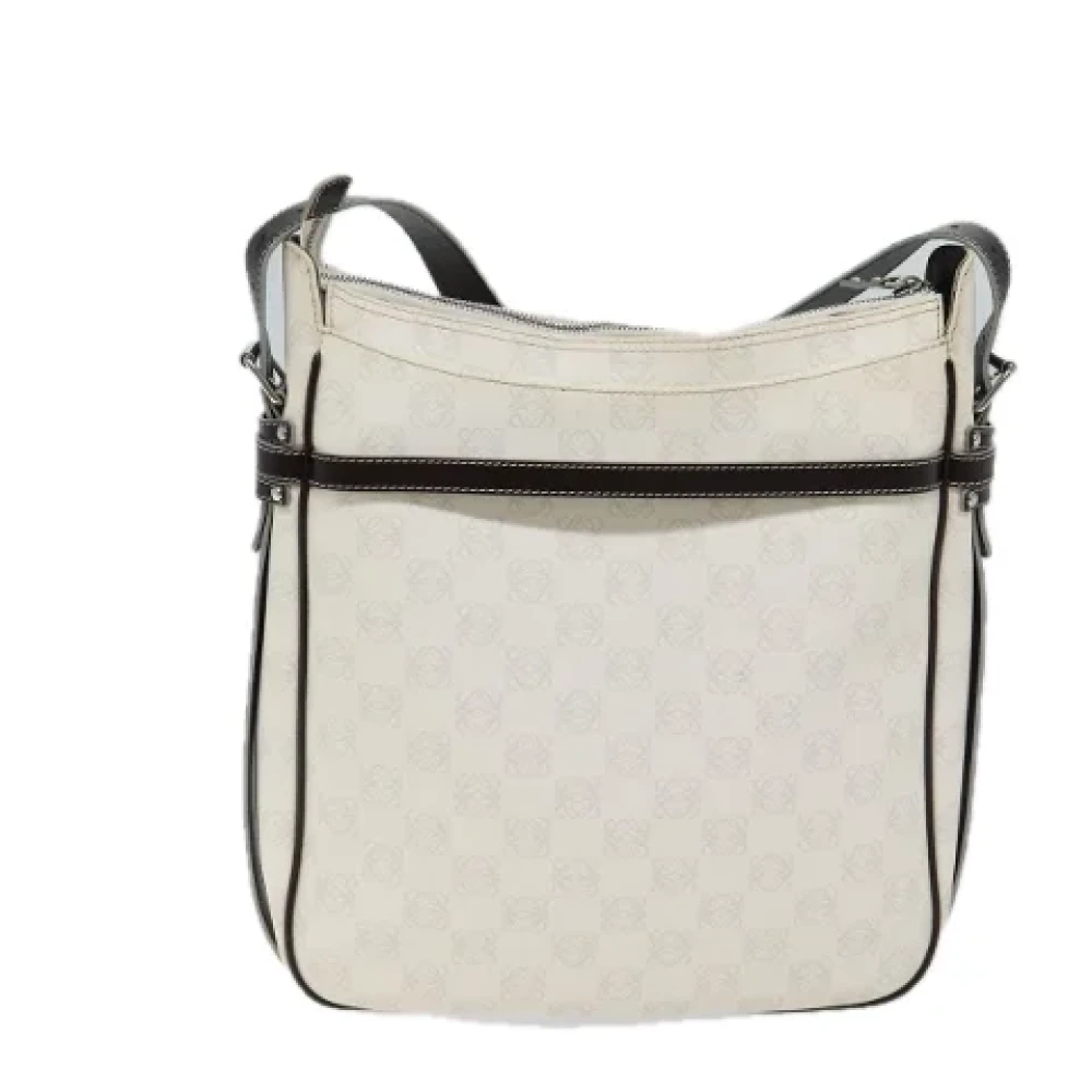 Loewe Pre-owned Leather shoulder-bags White Dames