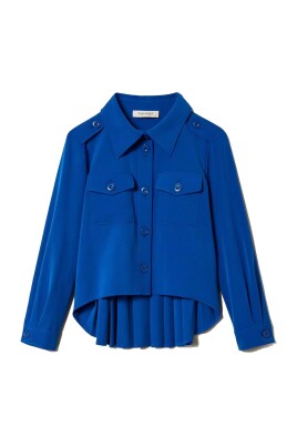 field-jacket-shirt-elegant-versatile