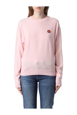 pull-noir-en-laine-avec-application-de-fleurs