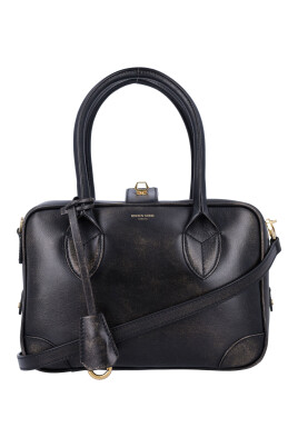 sac-a-main-en-cuir-noir-vieilli