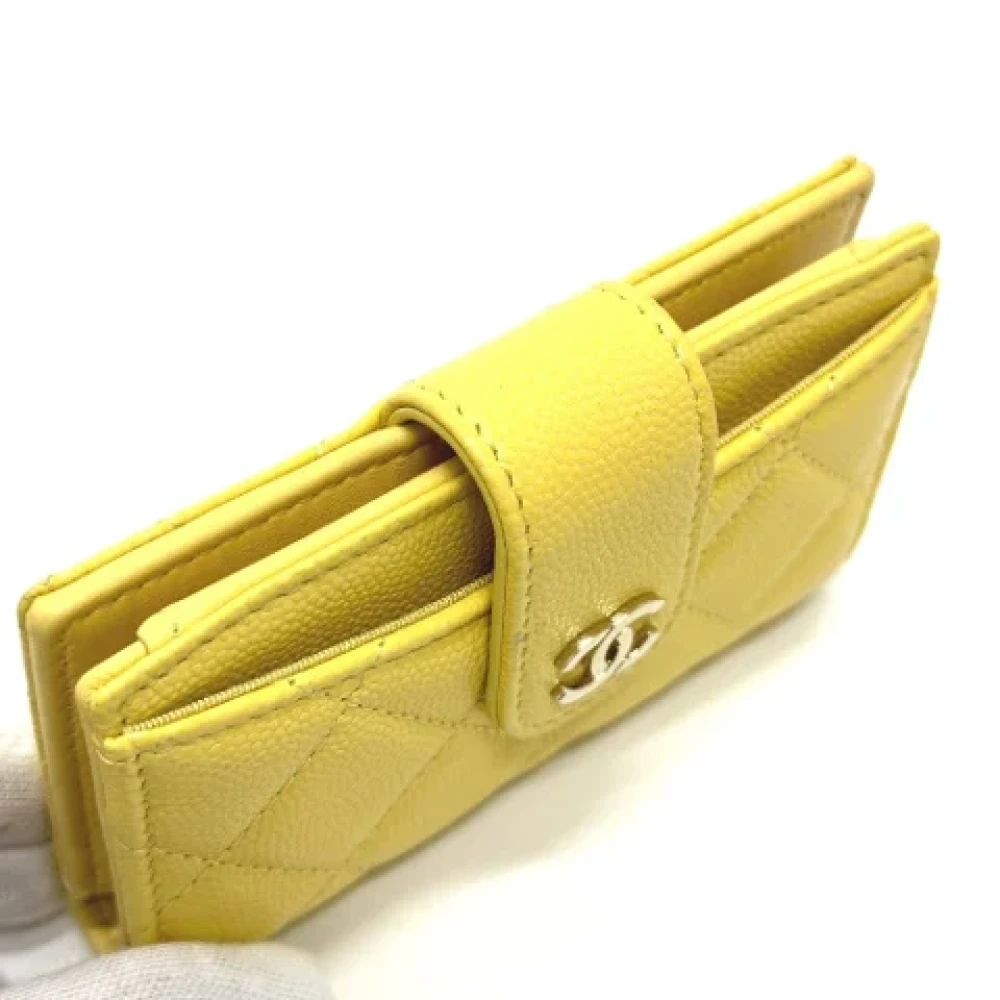 Chanel Vintage Pre-owned Leather wallets Yellow Dames