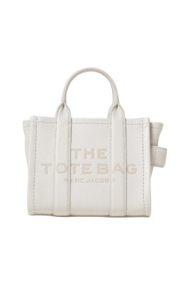 sac-a-main-en-cuir-bleu