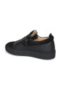 zwarte-sneakers-voor-heren-stijlvol