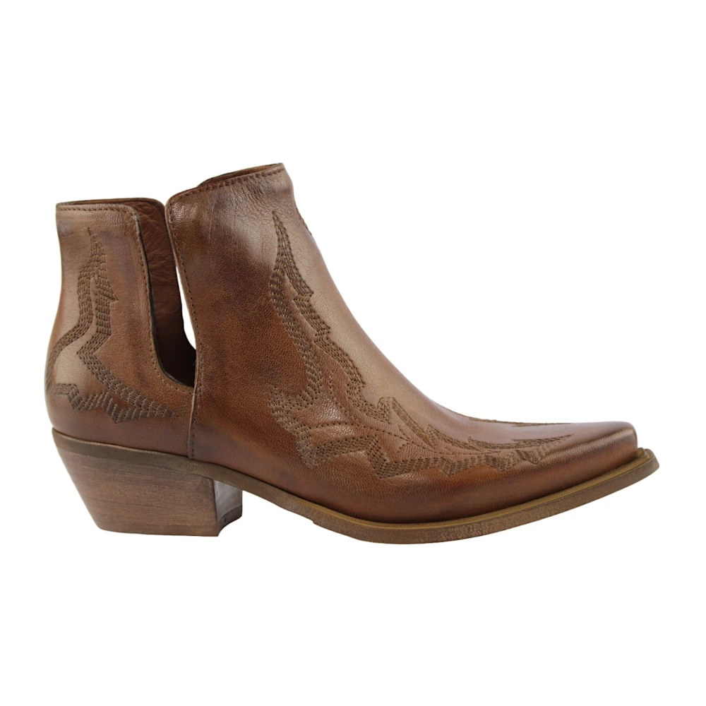 Shoes > Boots > Cowboy Boots - - Zoe - Modalova