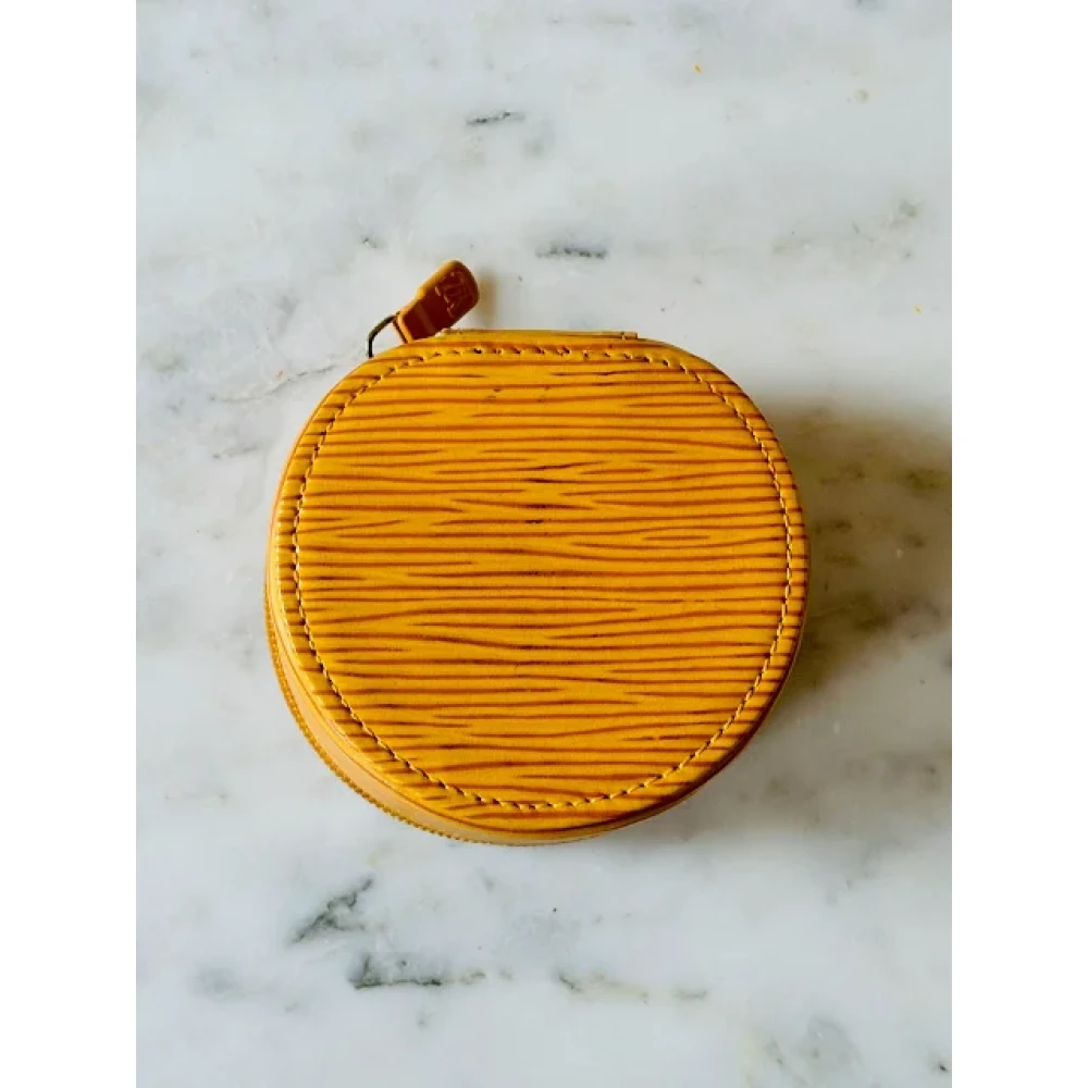 Louis Vuitton Vintage Pre-owned Leather home-office Yellow Dames